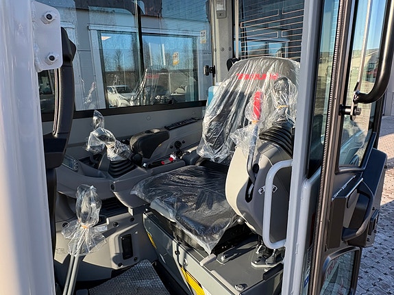 Takeuchi TB325R, korthekk, 4år/4000t garanti 8 of 10