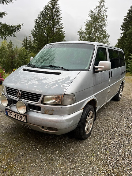 Volkswagen Caravelle