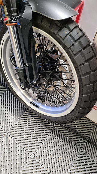 Husqvarna Svartpilen 5 of 24