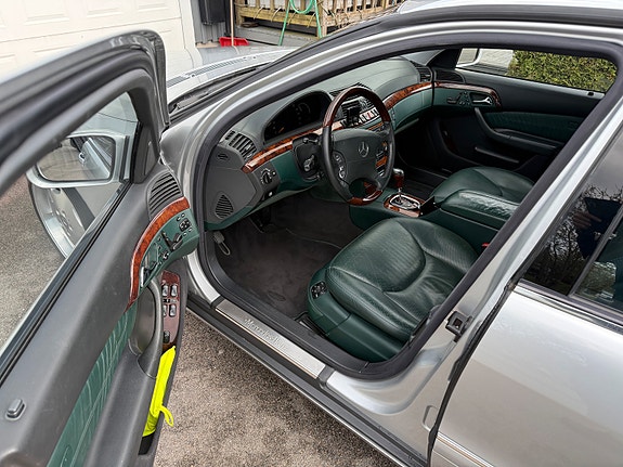 Mercedes-Benz S500 17 of 25