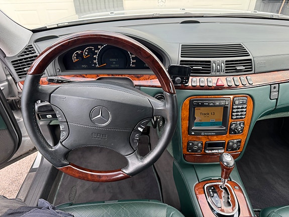 Mercedes-Benz S500 15 of 25