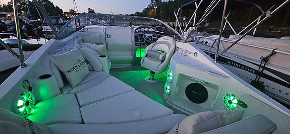 Nydelig-Romslig-Cabincruiser-UKE/DAG leie-Nyt Godværet på Sjøen 29 of 30