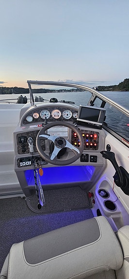 Nydelig-Romslig-Cabincruiser-UKE/DAG leie-Nyt Godværet på Sjøen 20 of 30