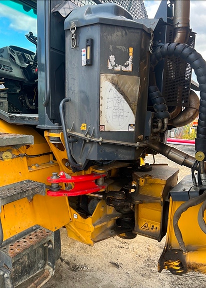 Bell B30E 13 of 21
