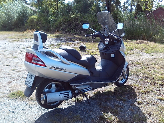 Suzuki Burgman 5 of 13