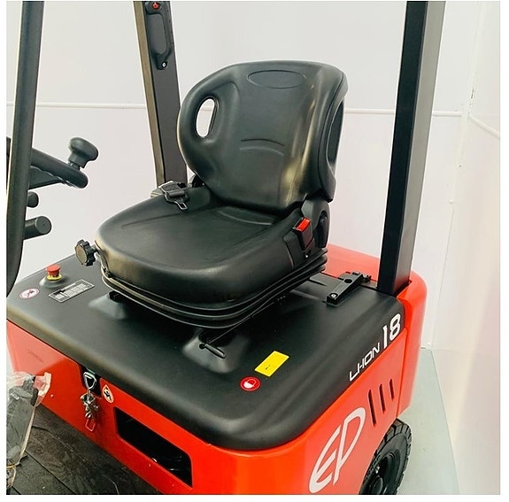 EP EFL183 - BESTSELGER - PÅ LAGER! Elektrisk truck med 1800 KG kapasitet, tak og frontvindu, lithium batteri, løfte høyde 4800 MM (med fri løft). FRI FRAKT I HELE NORGE! 10 of 12