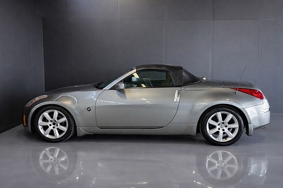 Nissan 350 Z 2 of 7