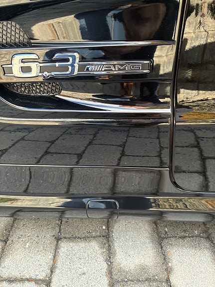 Mercedes-Benz SL63 12 of 26