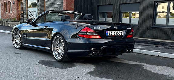 Mercedes-Benz SL63 8 of 26