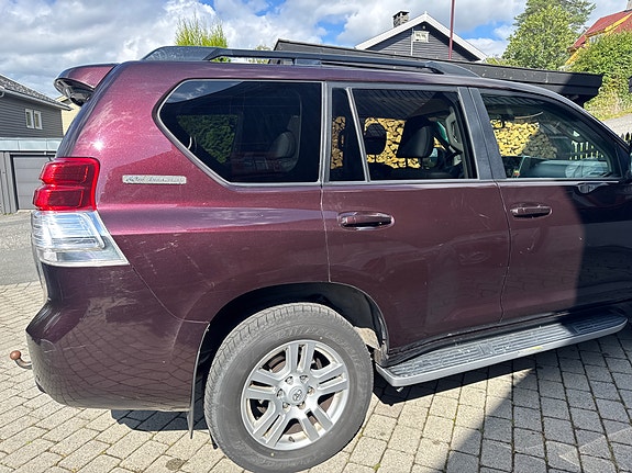 Toyota Land Cruiser 22 of 29