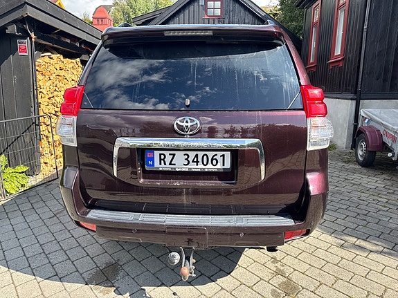 Toyota Land Cruiser 5 of 29