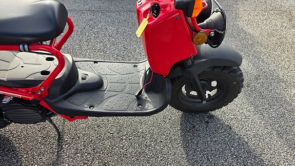 Honda Zoomer 10 of 12