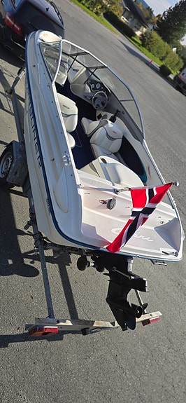 Bayliner 1750LS med Henger 13 of 30