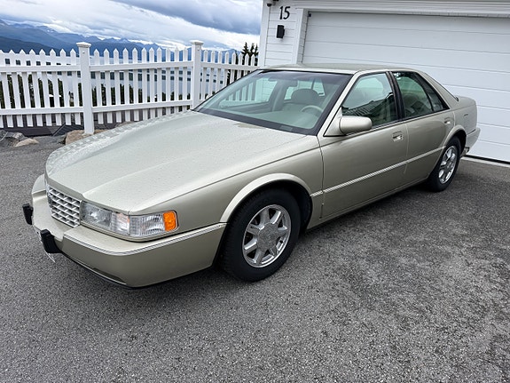 Cadillac Seville 2 of 5