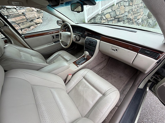 Cadillac Seville 12 of 20