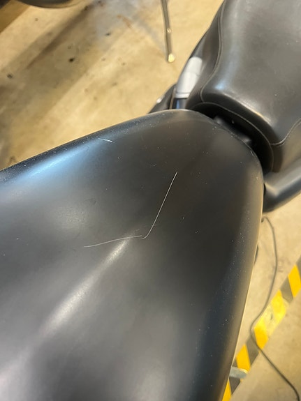 Harley-Davidson XL 883N IRON 10 of 14