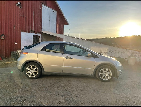Honda Civic 4 of 5