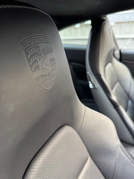 Porsche 911 15 of 30