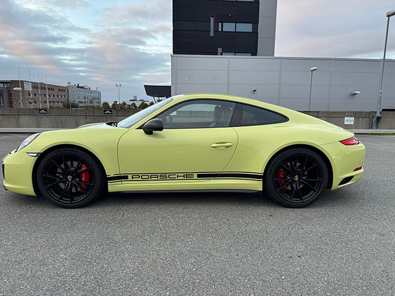Porsche 911 2 of 30