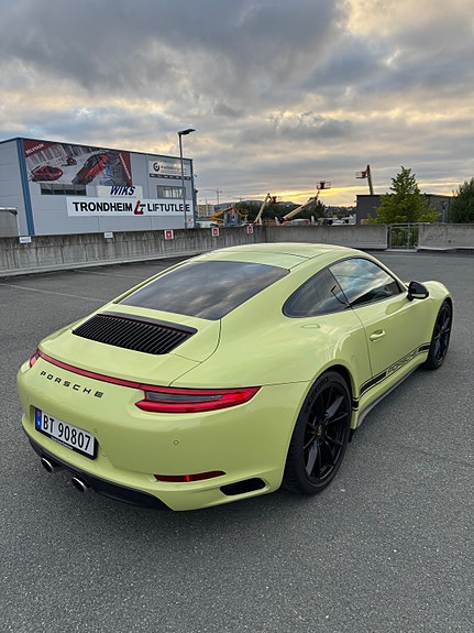 Porsche 911 6 of 30