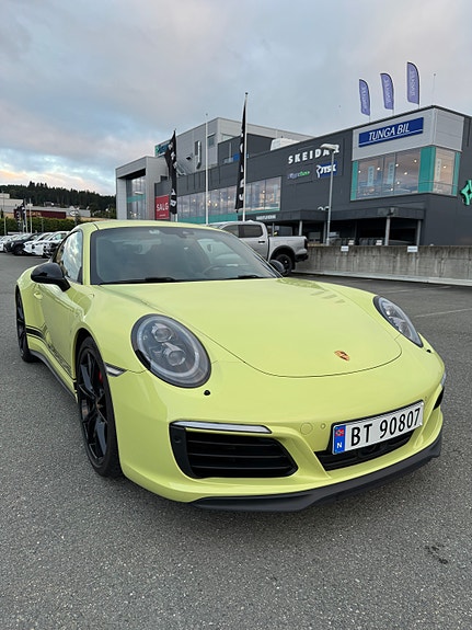 Porsche 911 28 of 30