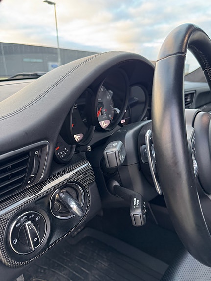 Porsche 911 13 of 30