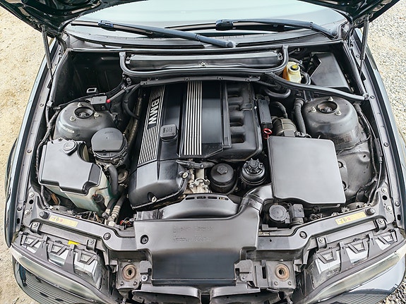 BMW 325Ci 13 of 19
