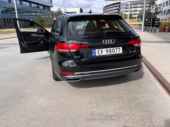 Audi A4 6 of 30