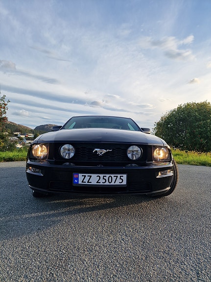 Ford Mustang 13 of 30