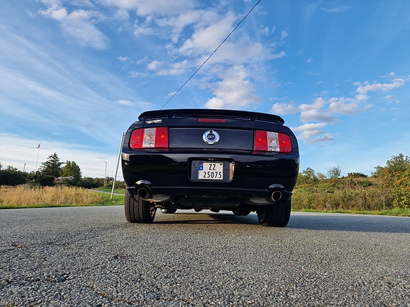 Ford Mustang 16 of 30