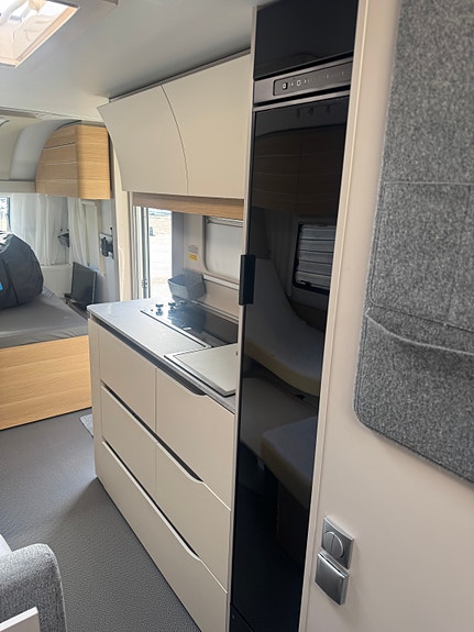 Adria Adora 573 PT 6 of 14