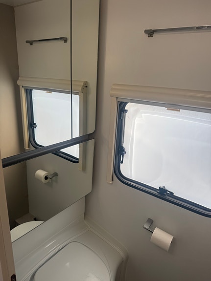 Adria Adora 573 PT 10 of 14