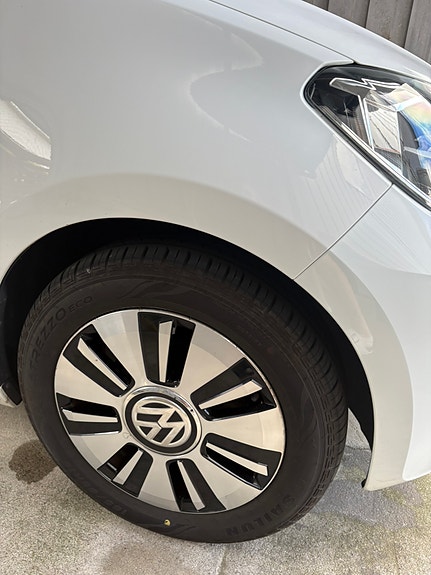 Volkswagen UP! 7 of 28