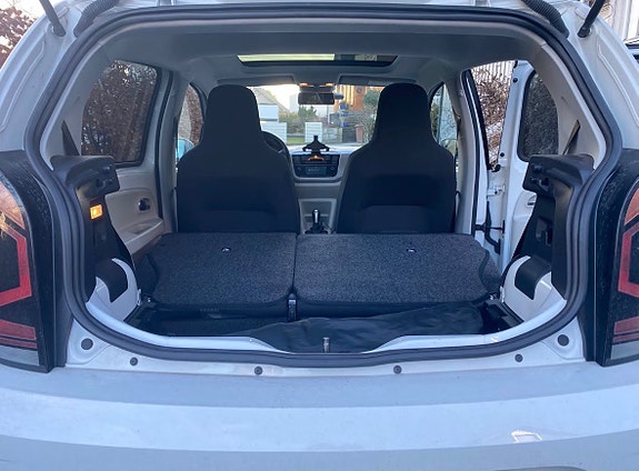 Volkswagen UP! 24 of 28