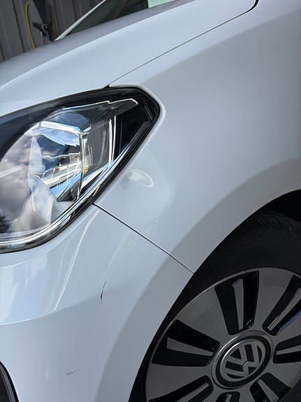 Volkswagen UP! 4 of 28