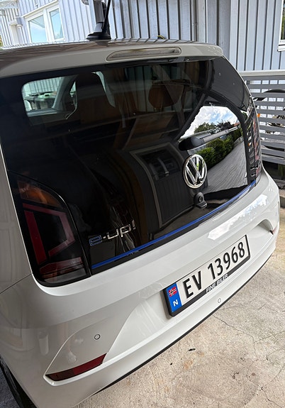 Volkswagen UP! 6 of 28