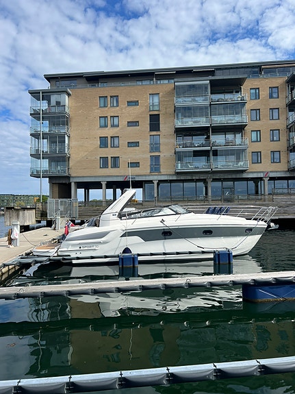 Strøken og velutstyrt BAVARIA 32 SPORT selges. Kun gått 900 timer! 19 of 30
