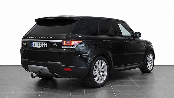 Land Rover Range Rover Sport 16 of 22