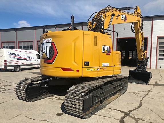 Cat 325 5 of 6