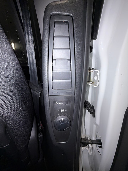Citroen Grand C4 Picasso 21 of 25