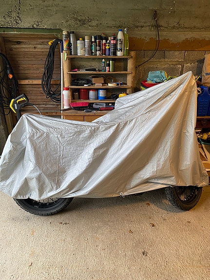 Husqvarna Svartpilen 401 11 of 11
