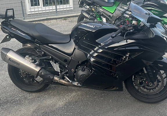 Kawasaki ZZR 1400 6 of 7