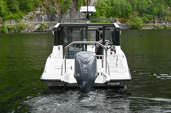 KUPP! Fabrikkny Buster Cabin + Yamaha F225XCB 2 of 5