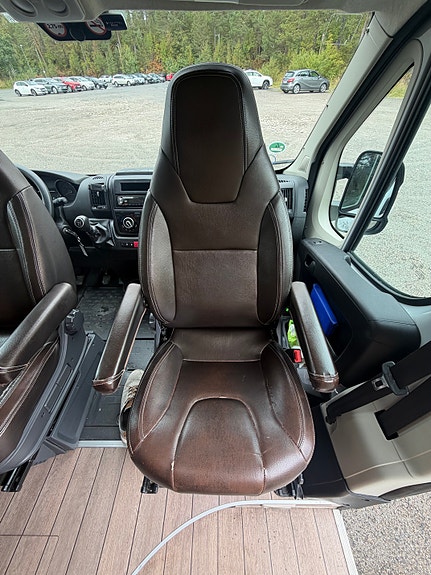 Weinsberg 600 Carabus - Family - Køyesenger 10 of 24