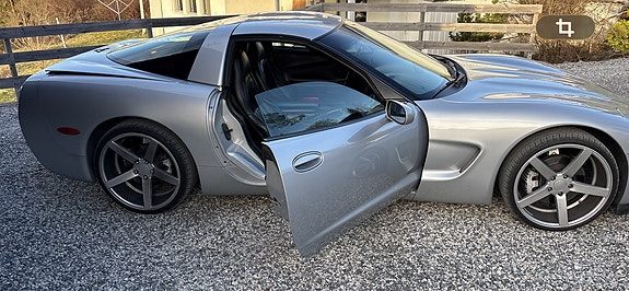 Chevrolet Corvette 6 of 26