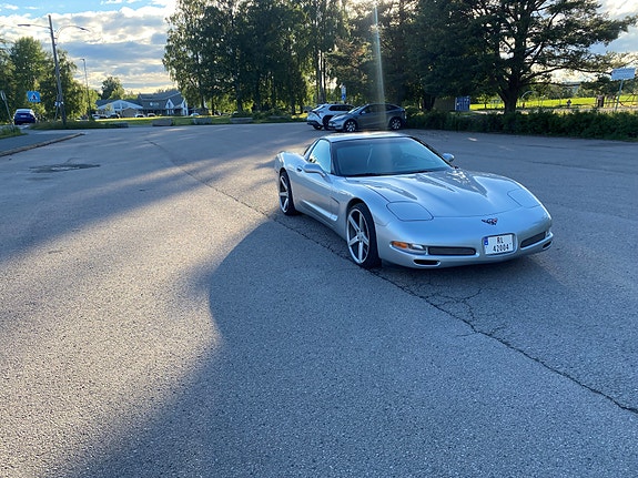 Chevrolet Corvette 3 of 26
