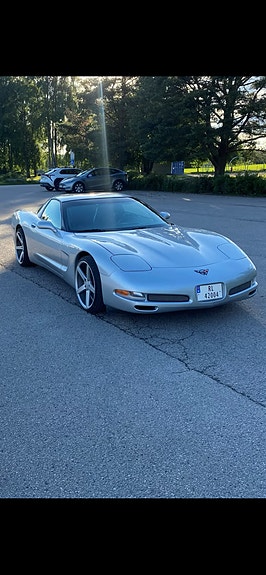 Chevrolet Corvette 26 of 26