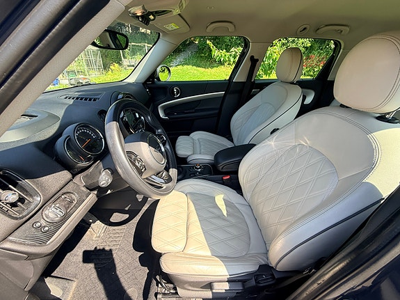 MINI Countryman Cooper SE 2 of 5