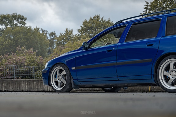 Volvo V70 10 of 30
