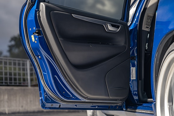 Volvo V70 30 of 30